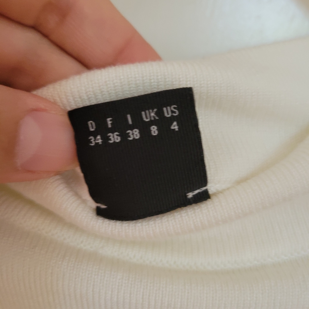 Sweater - Picture 3 of 3